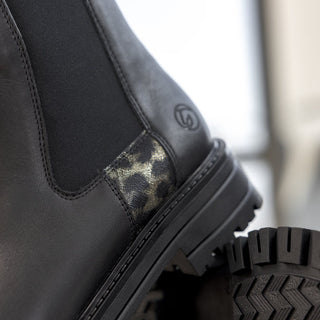 Bisbee D22 - Black