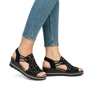 Wembley 674 - Black