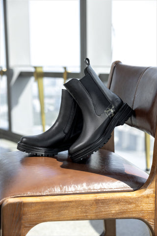 Bisbee D22 - Black